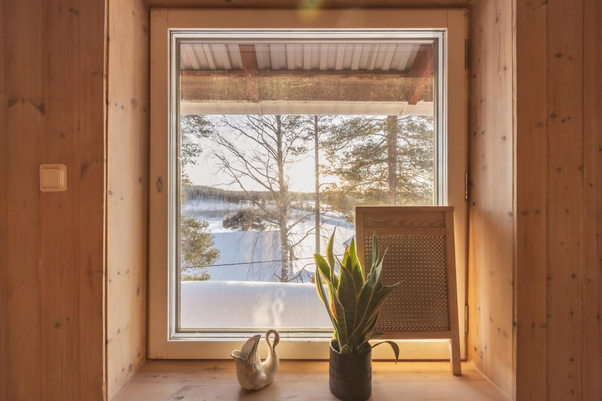 Kalix Riverside Inn, Farm Timbering Exterior foto