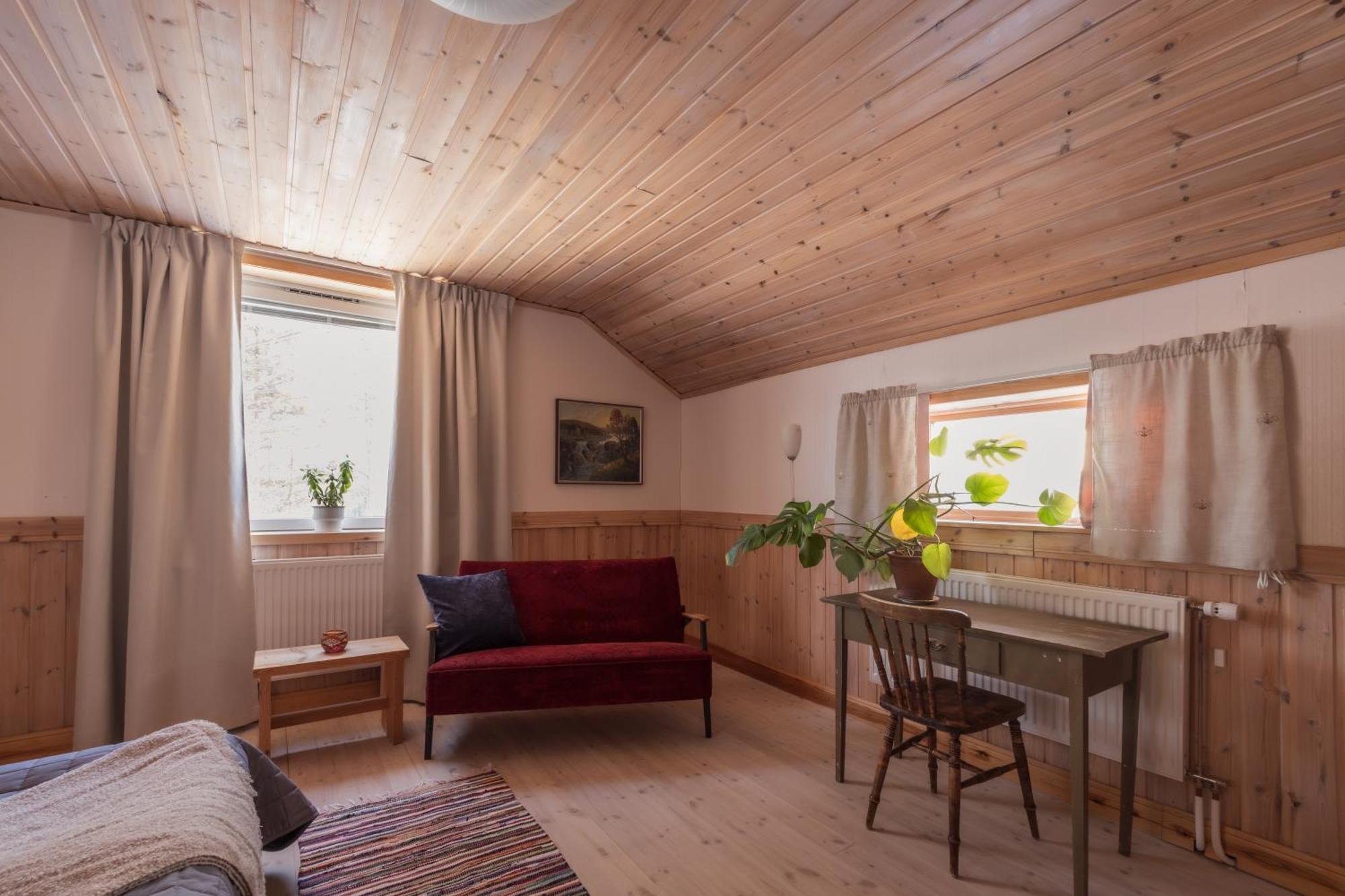 Kalix Riverside Inn, Farm Timbering Exterior foto